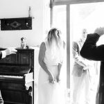 natural relaxed wedding photography