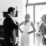 natural relaxed wedding photography